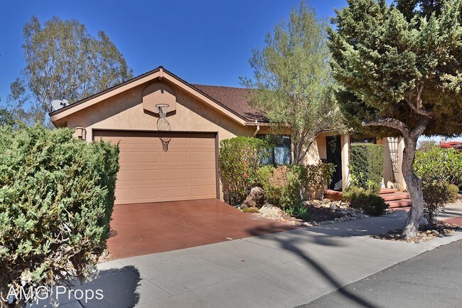 Building Photo - 4748 Panorama Dr
