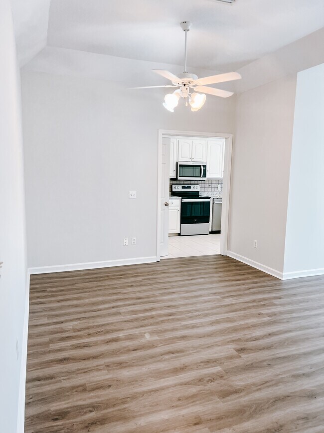 Foto del edificio - Windsor Garden