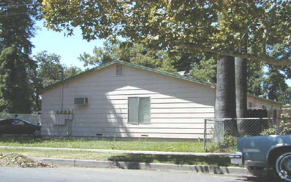 Primary Photo - 126 5th St