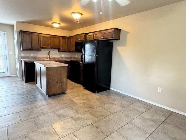 Building Photo - 1305 SW Washington Ave