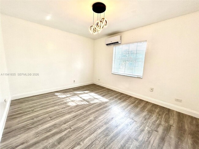 Foto del edificio - 6701 NE Miami Pl