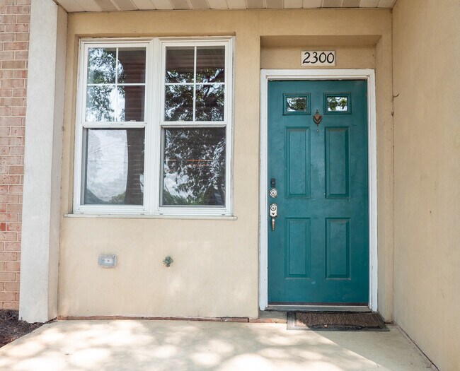 Foto del edificio - 2300 18th St NE