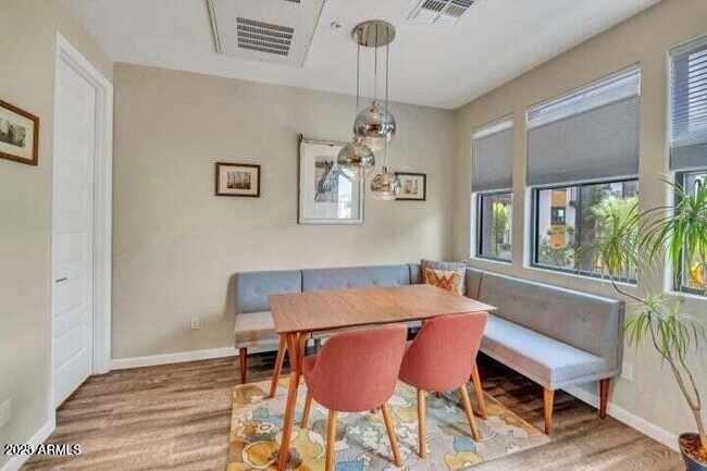 Foto del edificio - 2090 S Dorsey Ln