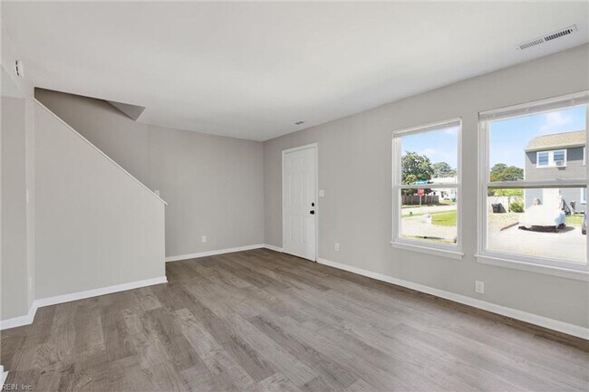 Foto del edificio - Corner Townhome in Virginia Beach