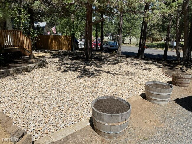 Building Photo - 3 br, 2 bath Mobile Home - 60957 Mcmullin Dr