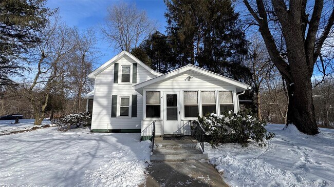 Foto del edificio - 626 NY-82