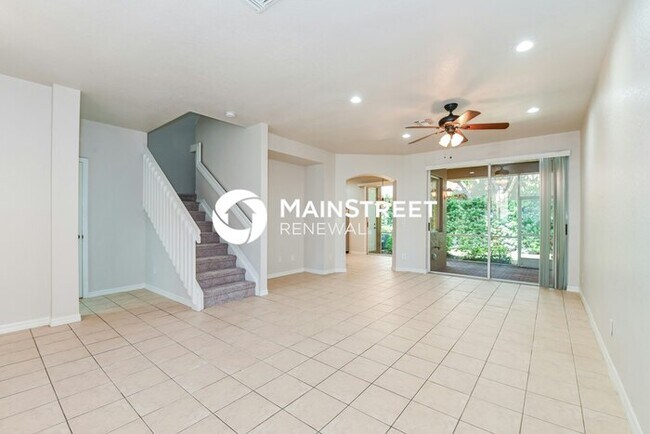 Foto del edificio - 3 Bedroom Pet-Friendly Home in Fort Myers, FL with Main Street Renewal