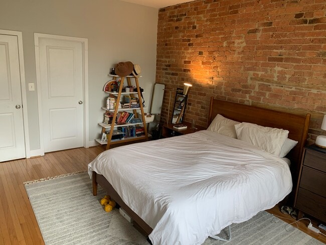 Foto del edificio - 3465 14th St NW