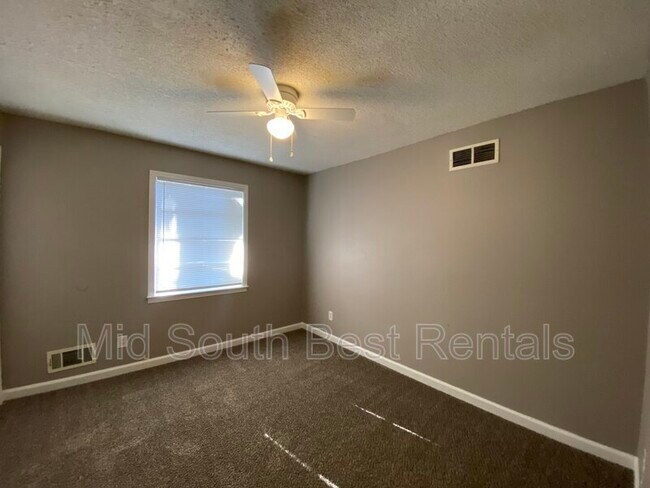 Foto del edificio - 3151 Parham St