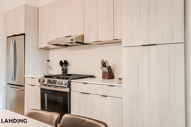 Foto del edificio - 2623 Keene St