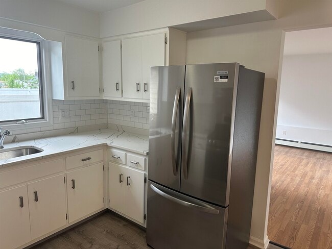 Building Photo - 41 Kipp Ave