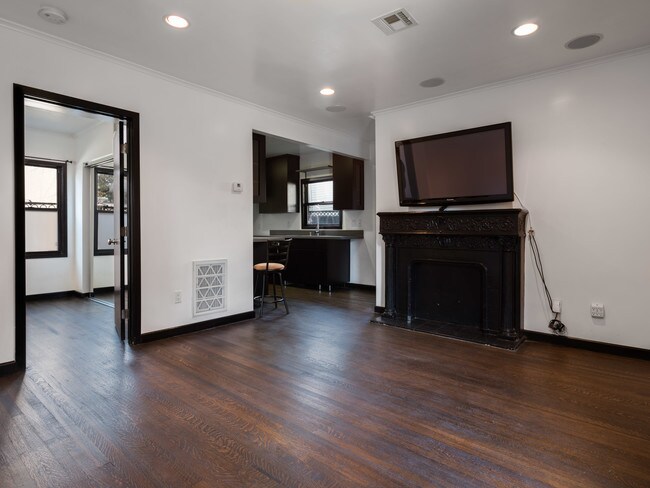 Open Plan - 1253 N Genesee Ave