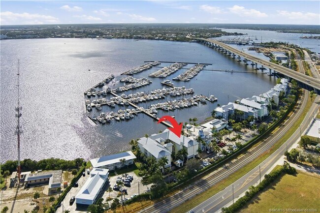 Foto del edificio - 975 NW Flagler Ave