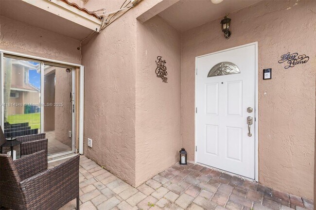 Building Photo - 8252 NW 191st Ln