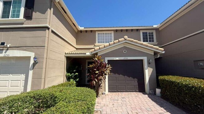Foto del edificio - 2251 Rockport Rd