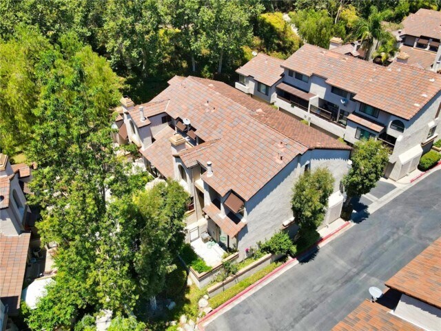 Building Photo - 22 Stony Point Pl
