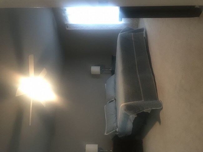 Foto del edificio - 893 Jefferson Drive