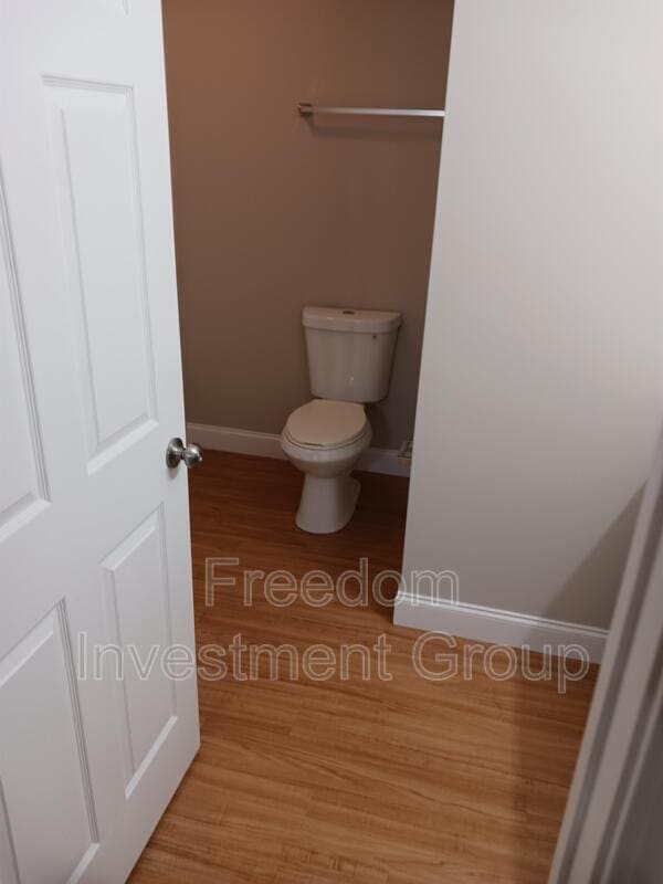 Building Photo - 214 Brownstone Way