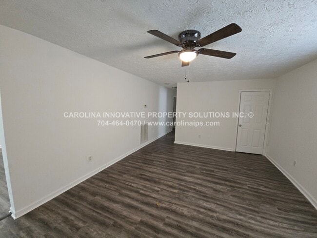 Building Photo - 1409 Tinnin Ave