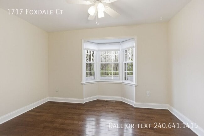 Foto del edificio - 1717 Foxdale Ct