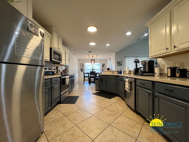 Foto del edificio - Custom details in this show stopping Crest...