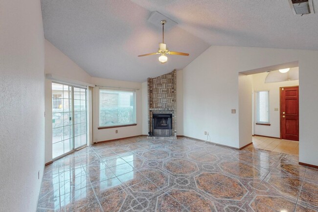 Foto del edificio - Charming 3 bedroom 2 bath home in Northeas...