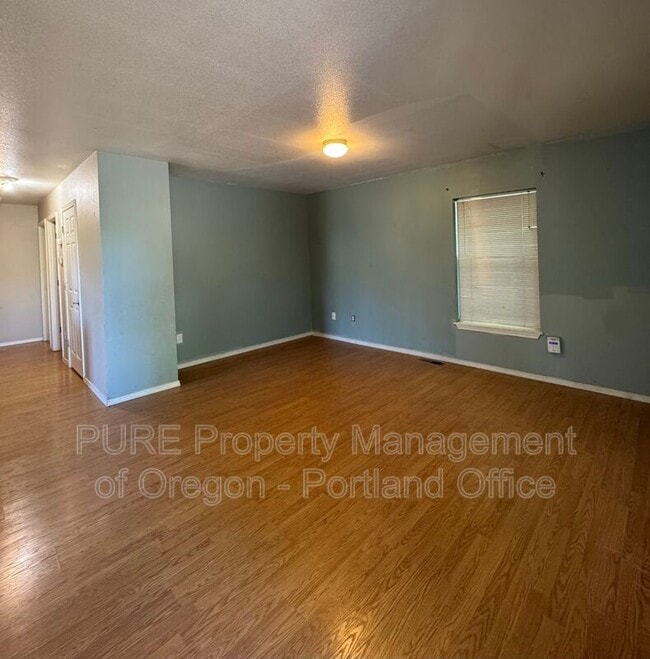 Building Photo - 5628 N Harvard