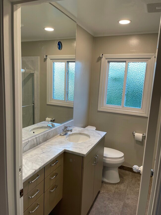 Bathroom - 112 44th Ave