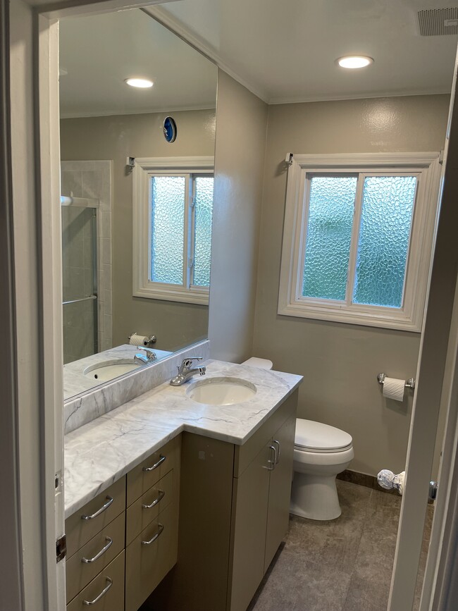 Bathroom - 112 44th Ave