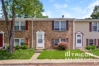 Building Photo - 1051 Dorset Dr