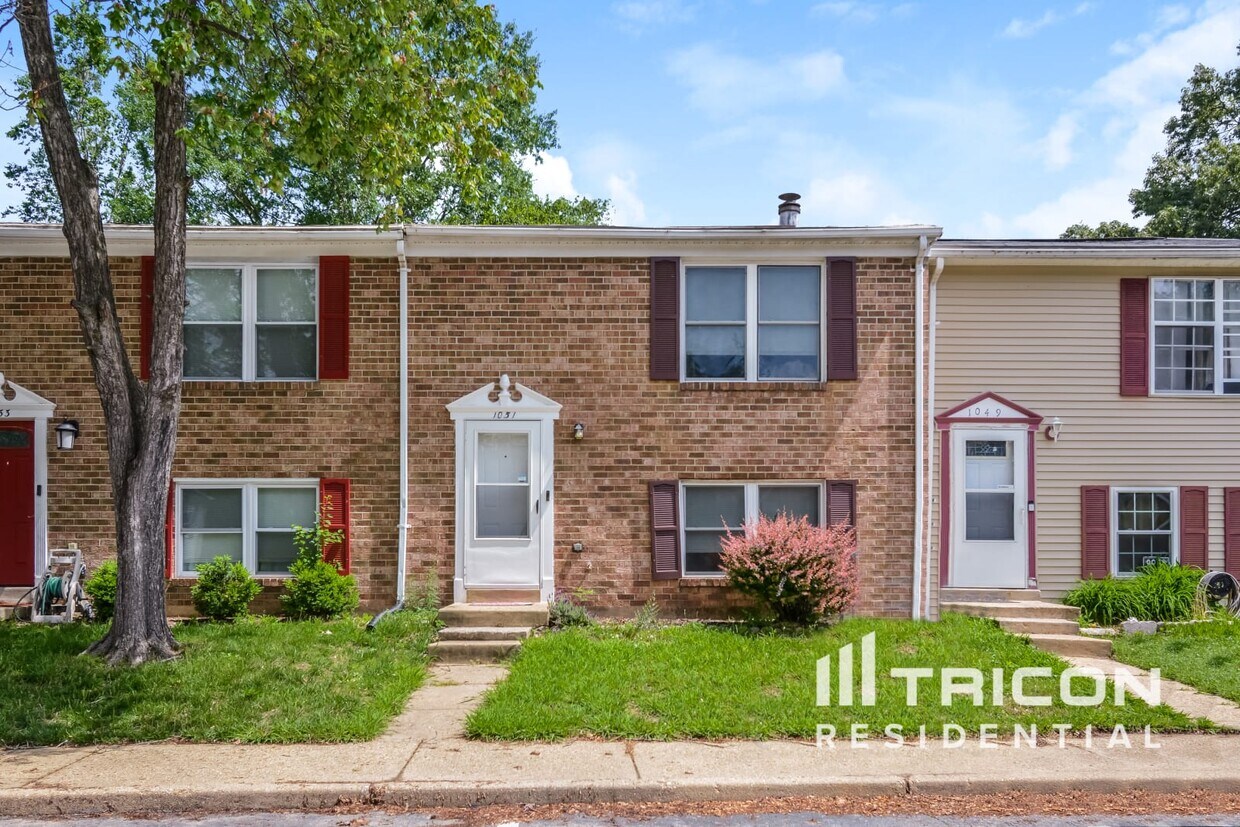 Primary Photo - 1051 Dorset Dr