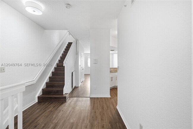 Foto del edificio - 725 SW 148th Ave
