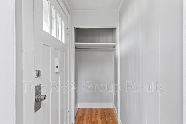 Foto del edificio - 122 W Westover Ave