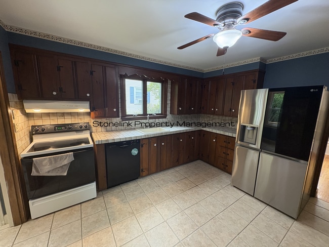 Building Photo - 60 Hambly Rd