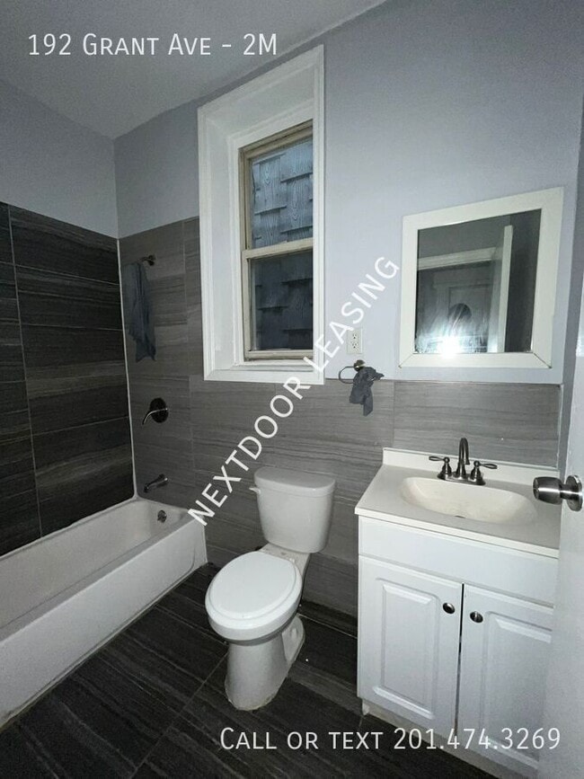 Foto del edificio - 192 Grant Ave