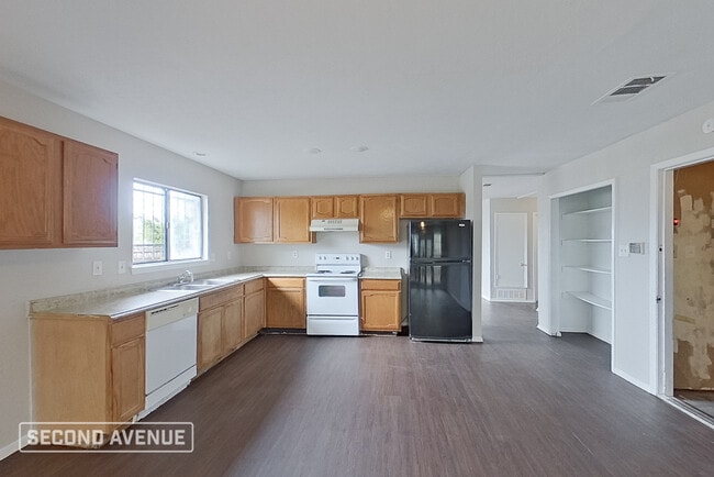 Foto del edificio - 9124 Pinehaven Dr