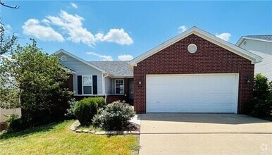 Building Photo - 47 Valley View Cir