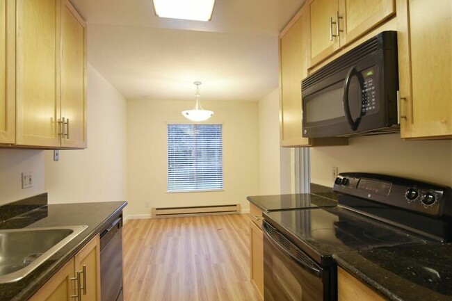 Building Photo - 505 Cypress Point Dr