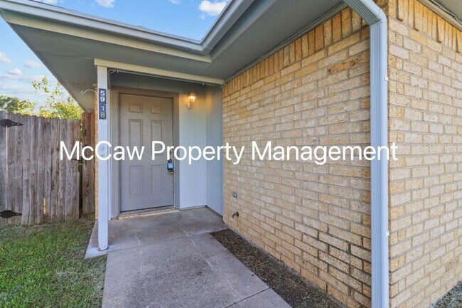 Foto del edificio - 5918 Tinsley Dr