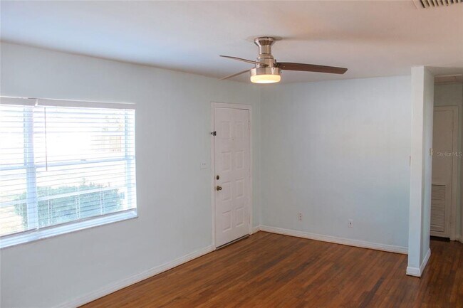 Foto del edificio - 2209 S Lois Ave
