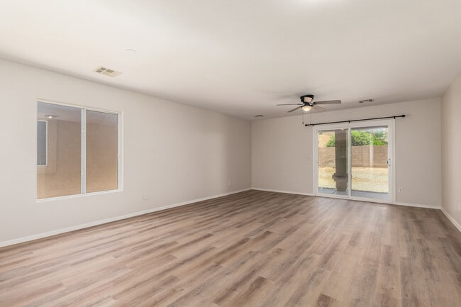 Building Photo - 25252 W Cranston Ln