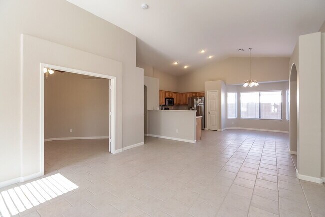 Building Photo - 3721 N 125th Dr