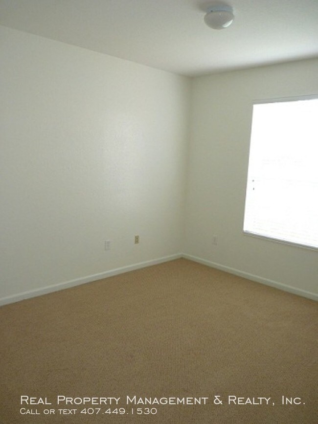 Building Photo - 6335 Contessa Dr