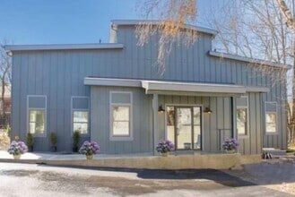 Building Photo - 121 Rombout Ave