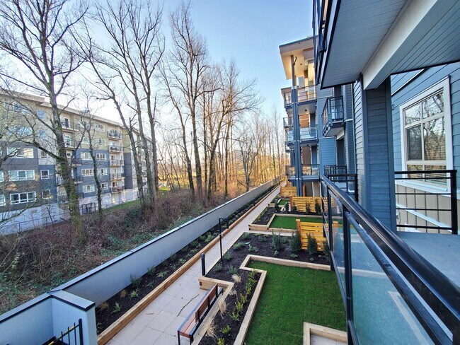 Building Photo - 45562 Airport Rd
