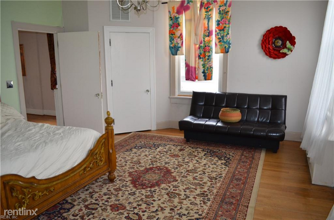 Building Photo - 6 br, 4 bath House - 200 S High St