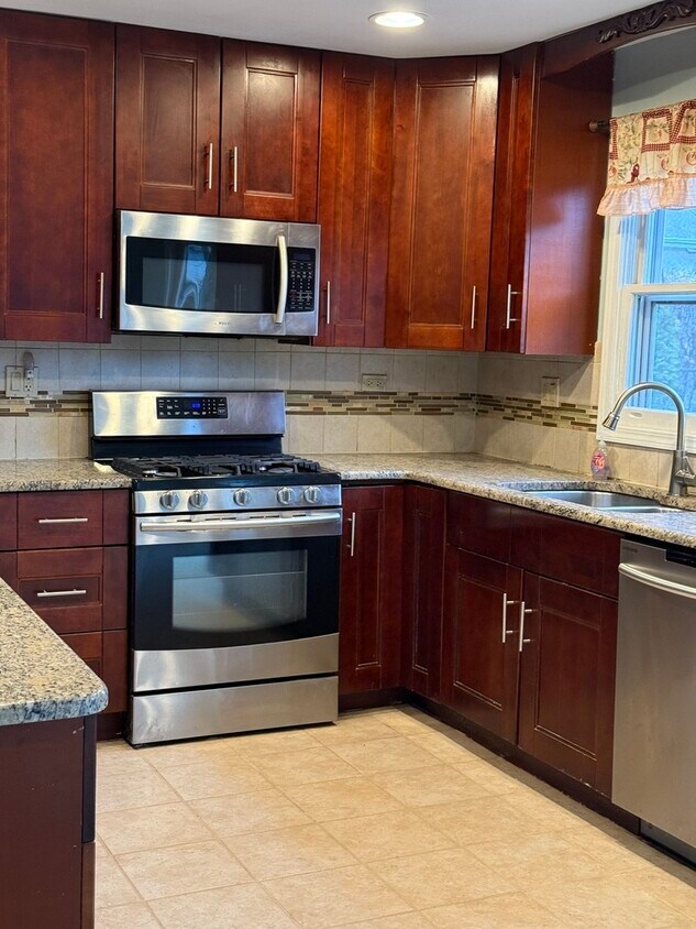 Building Photo - 1471 Brandywyn Ln