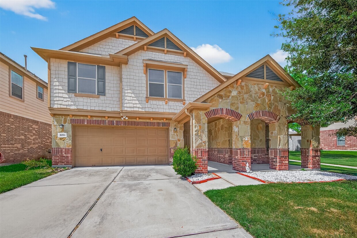 Foto principal - 16506 Lanesborough Dr