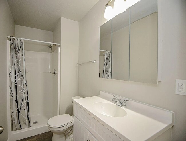 Downstairs Bathroom - 7770 Jacqueline Way