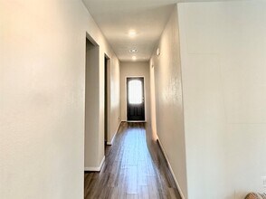 Building Photo - 2450 Goddard Grn Dr